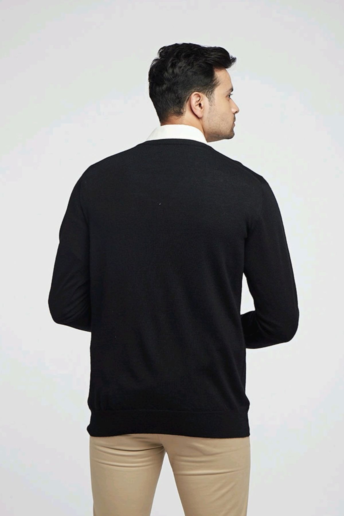 Black Merino Wool  V-Neck Pullover  | Men